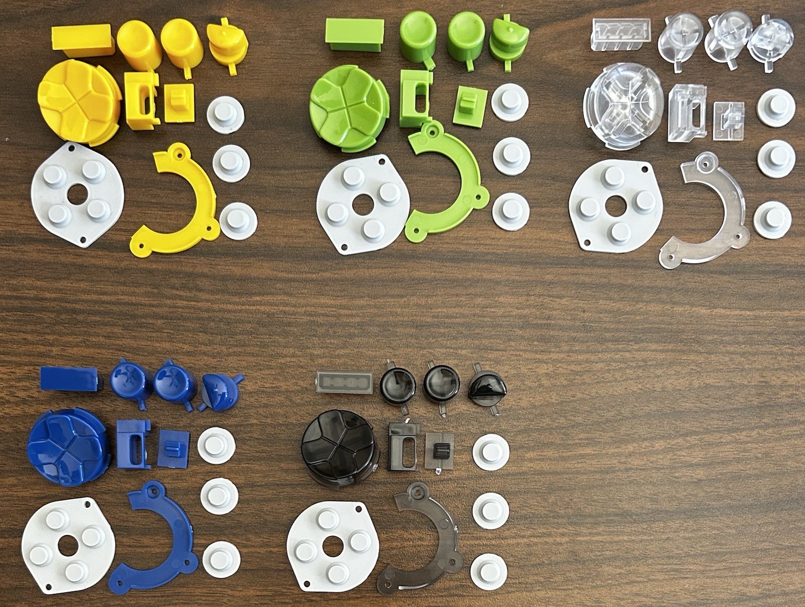 Game Gear Handheld Console Color Buttons & rubber pads- fast shipping