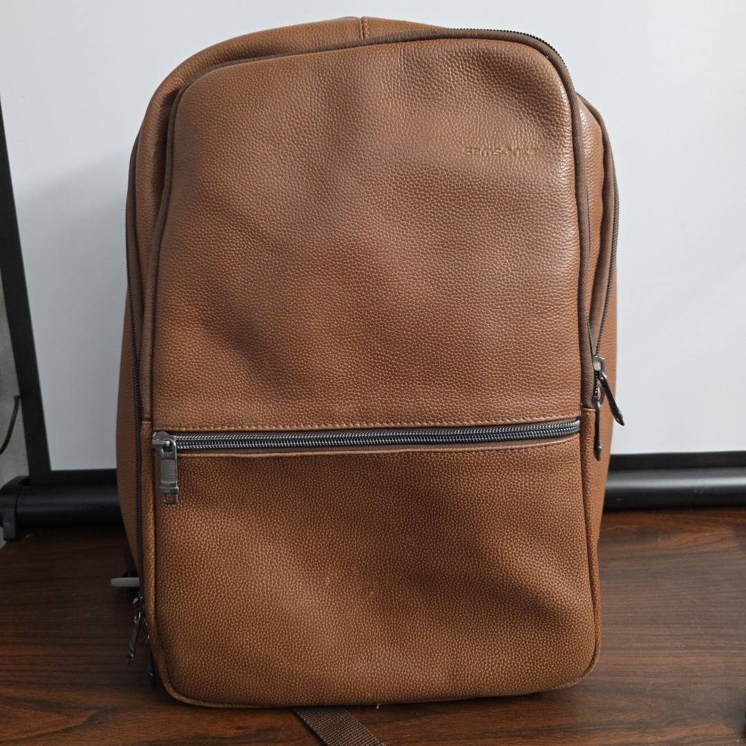 Samsonite Classic Pebbled Leather Slim Backpack Cognac 15x12 Travel Business