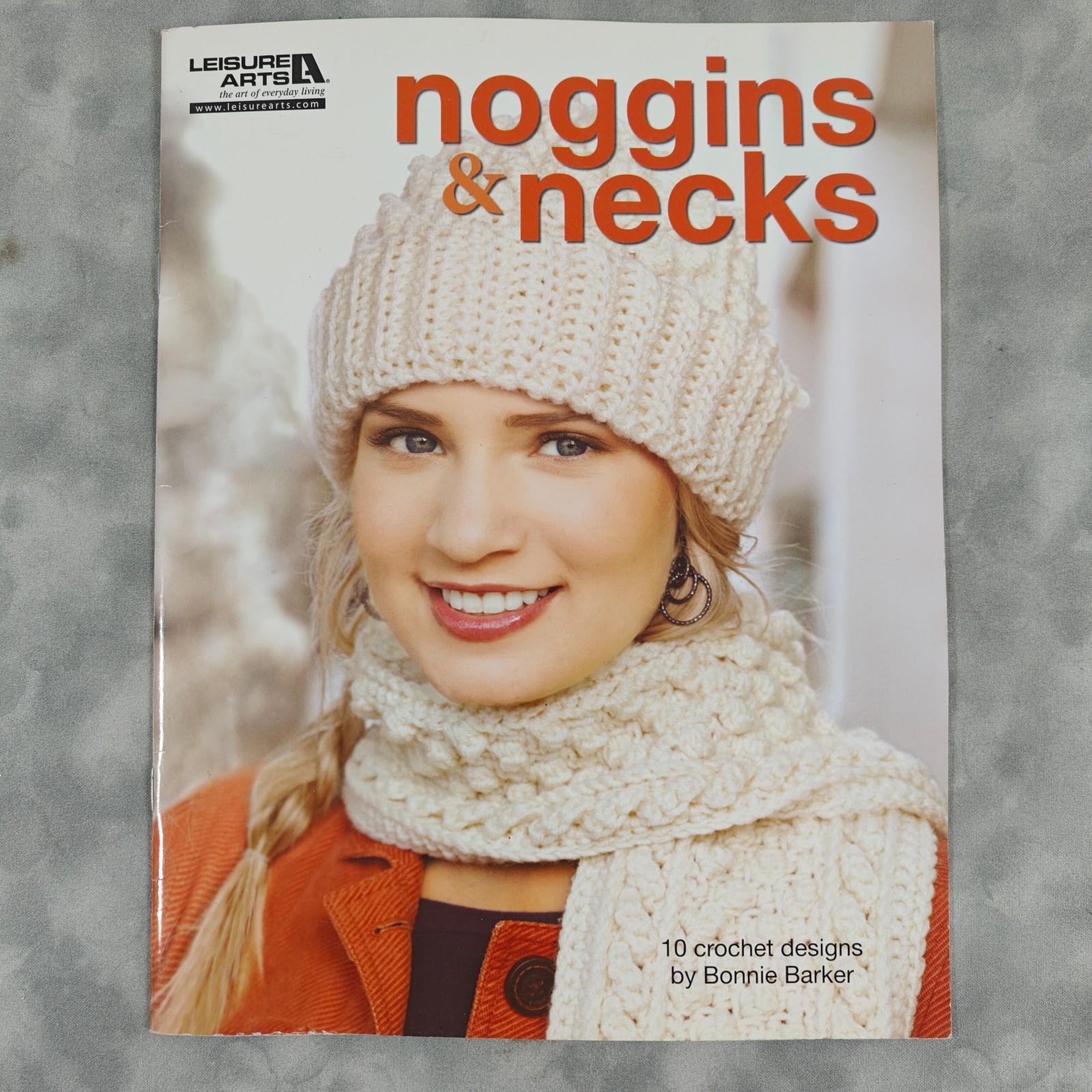 Noggins & Necks Leisure Arts 4975 Crochet Hat Scarf Pattern Book Bonnie Barker