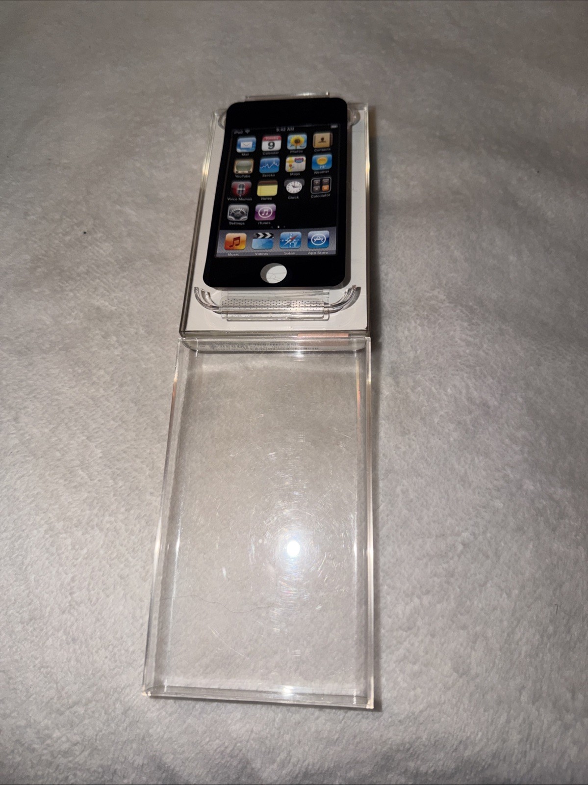 *EMPTY BOX* Apple iPod Touch 2ND Gen 8gb MC086LL/A BOX ONLY.