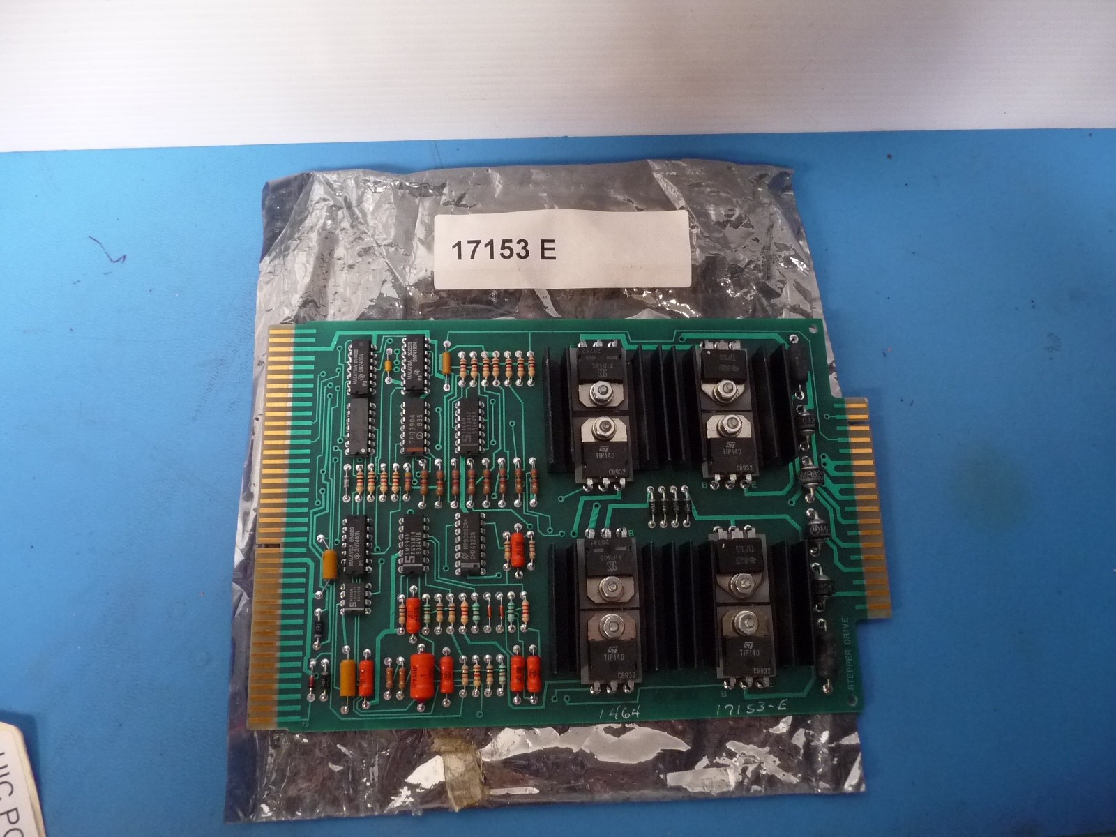 UIC, universal Instruments, 17153000 PCB, STOP DRIVE ASSY