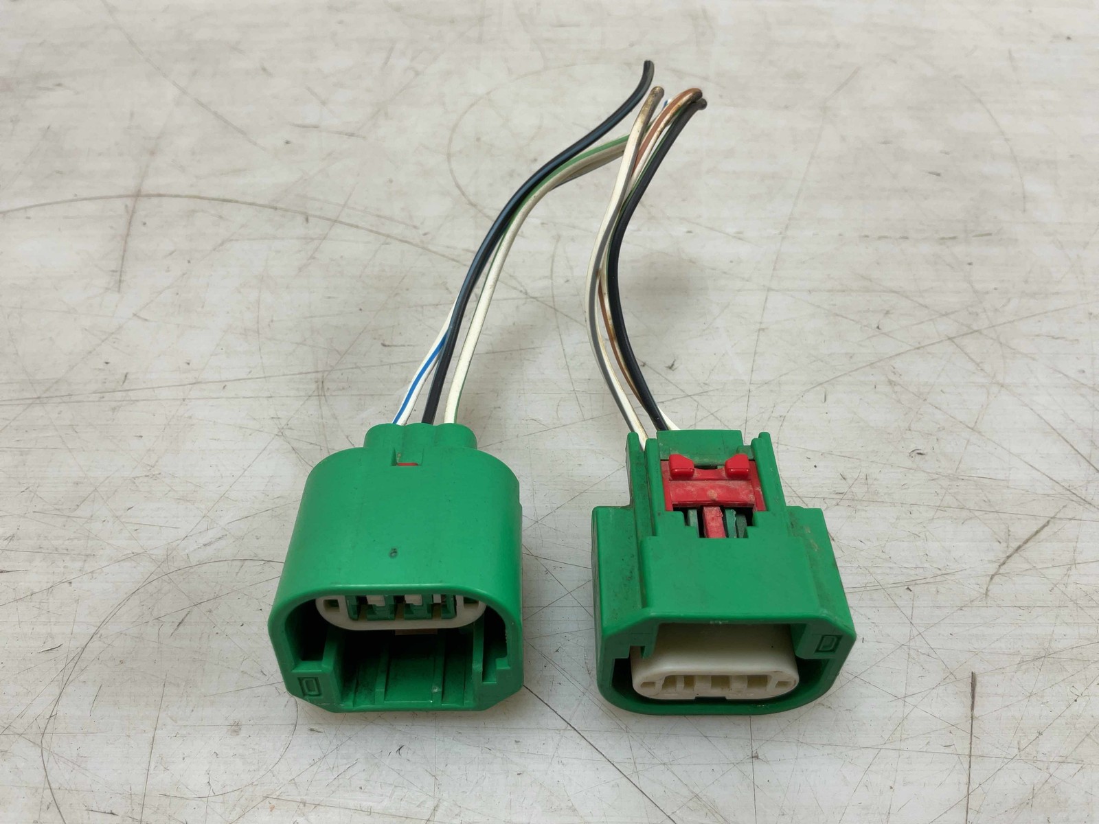 Jeep JK Wrangler OEM Front Headlight Wiring Plugs Pigtails 2007-2017 043899