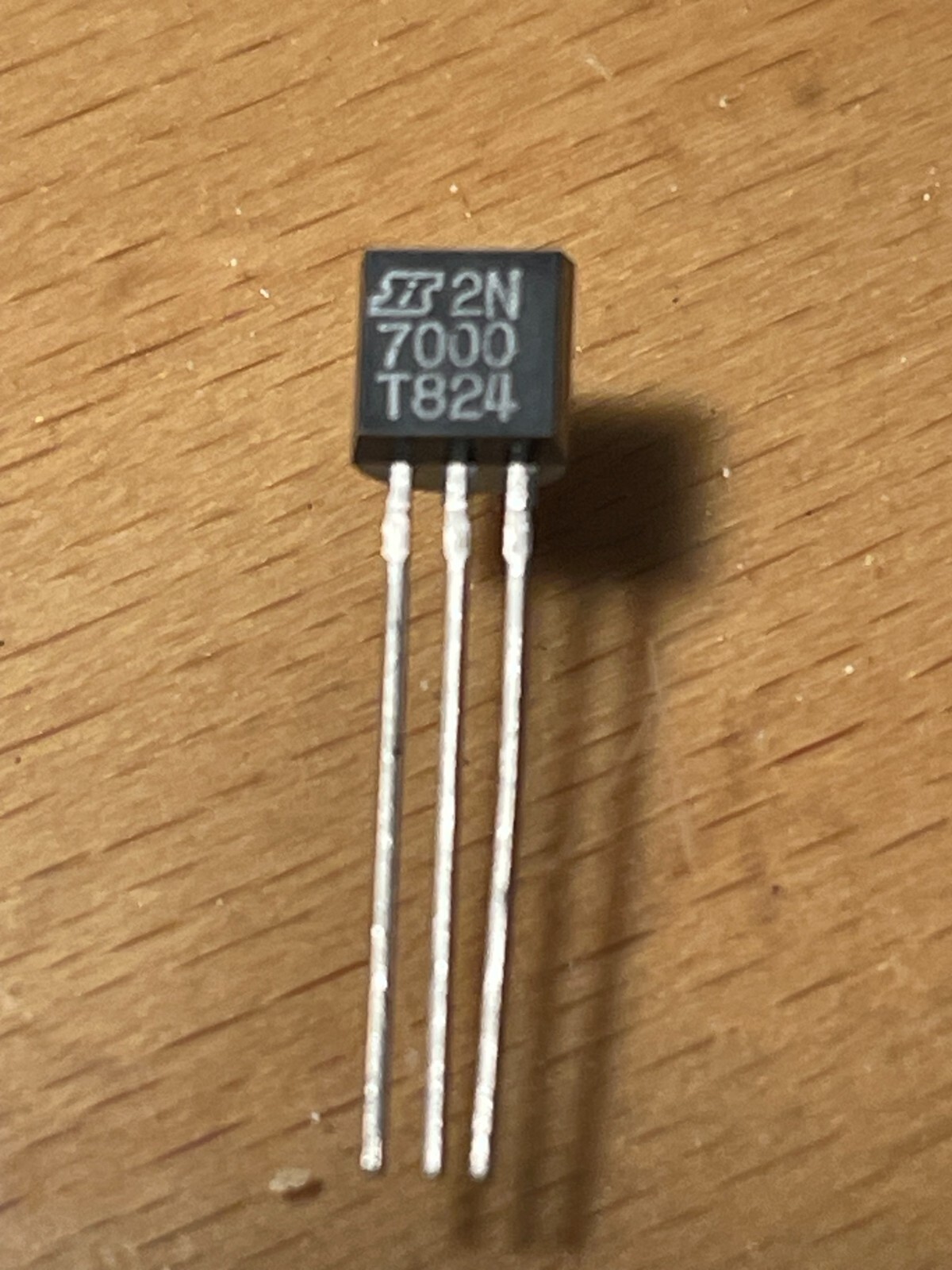 2N7000 60V 200mA N-Channel MOSFET Transistors TO-92