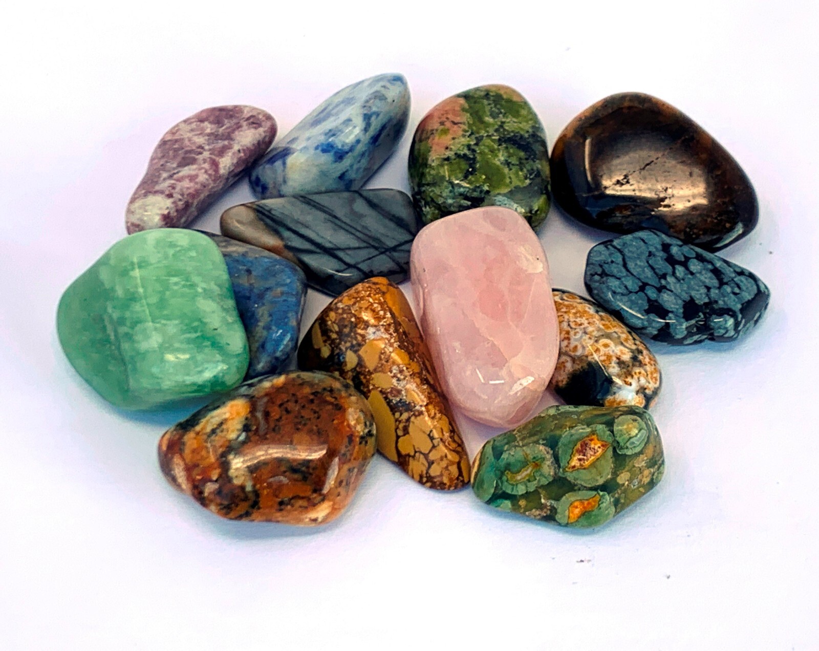 Ceramic Tumbling and Vibratory Media - Small Polyhedron Triangles - 3/8" Size