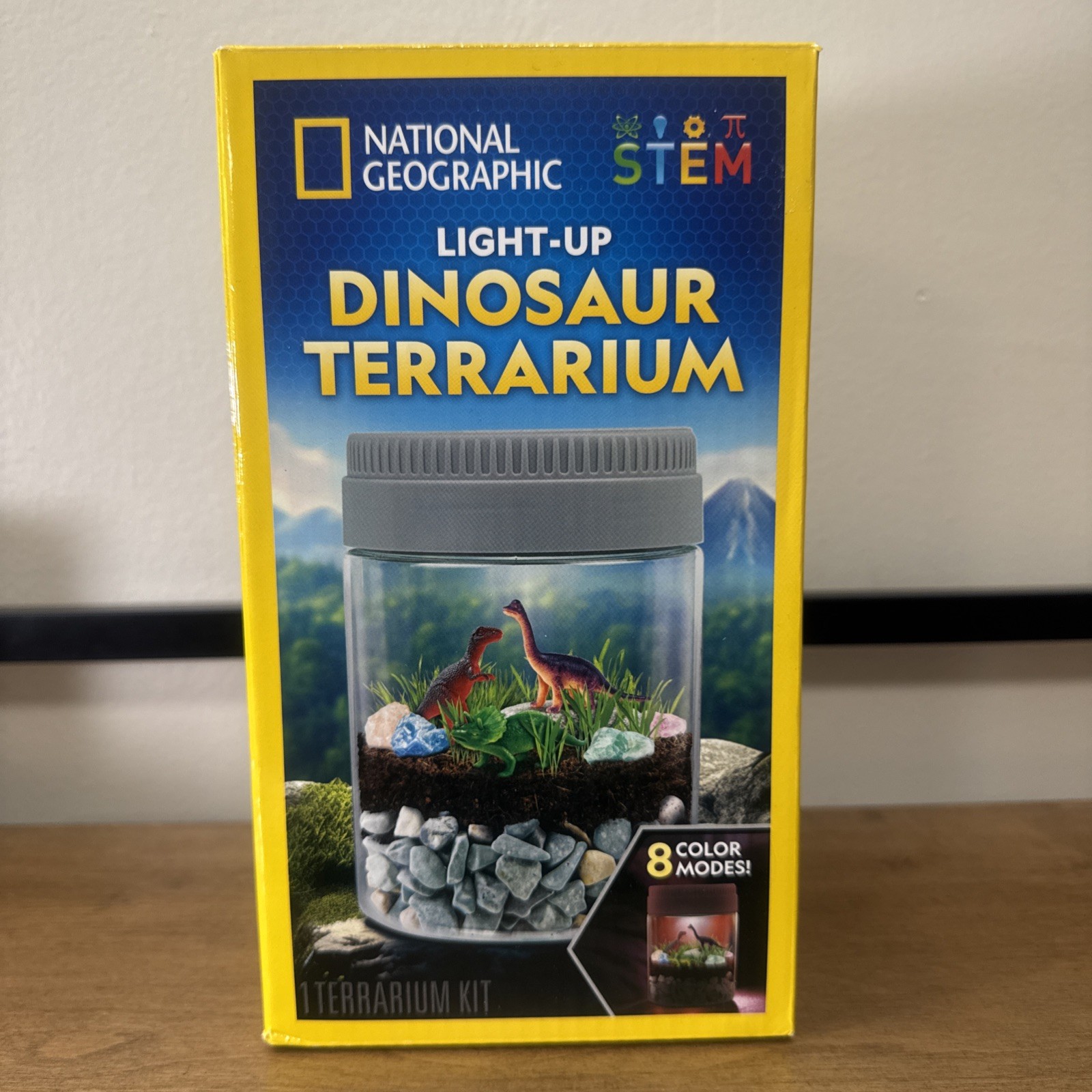 NATIONAL GEOGRAPHIC Dinosaur Terrarium Kit for – Multicolor Light Up Terrariu...