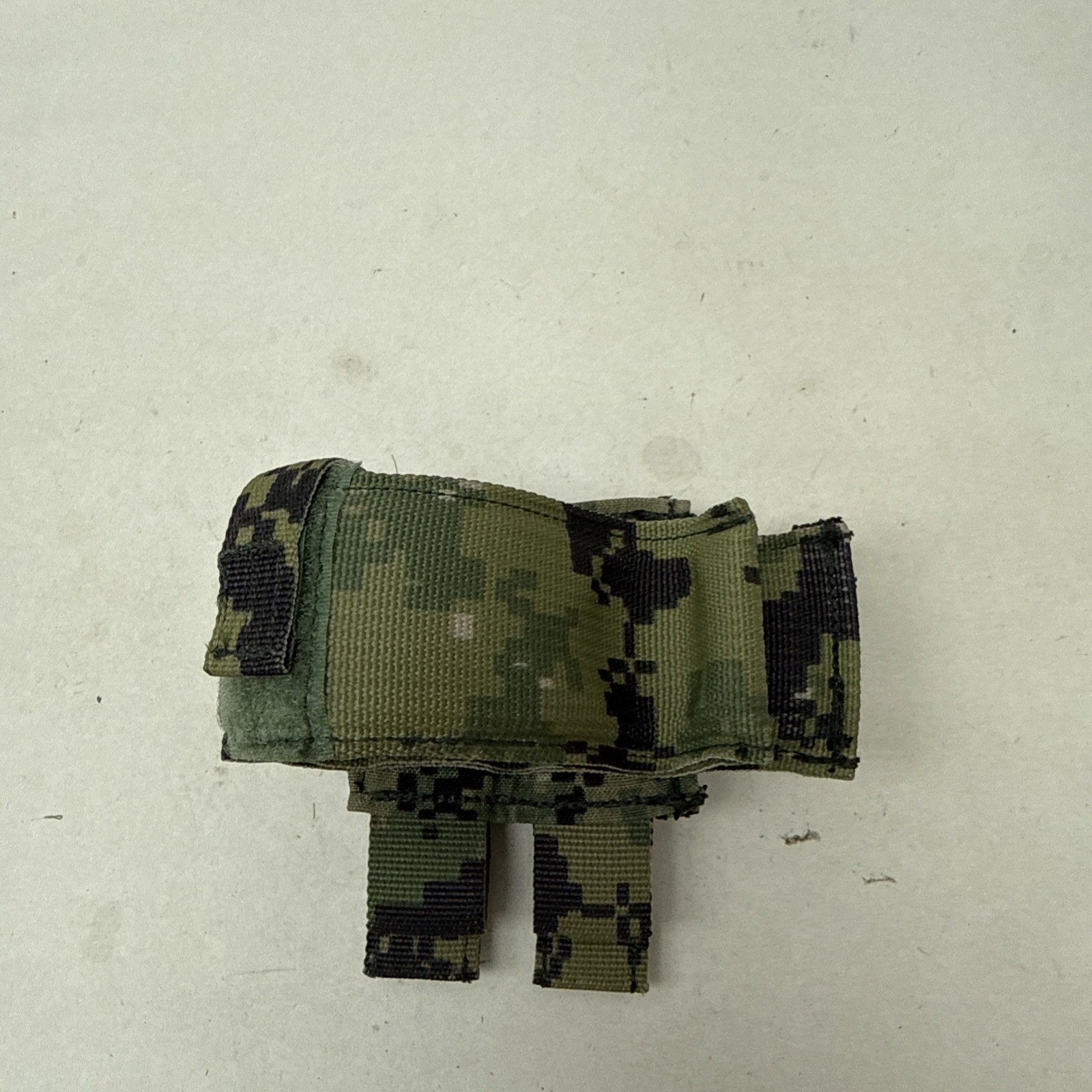 Eagle Industries AOR2 Slung Weapon Catch V2 Rifle Molle NSW SEAL Team DEVGRU