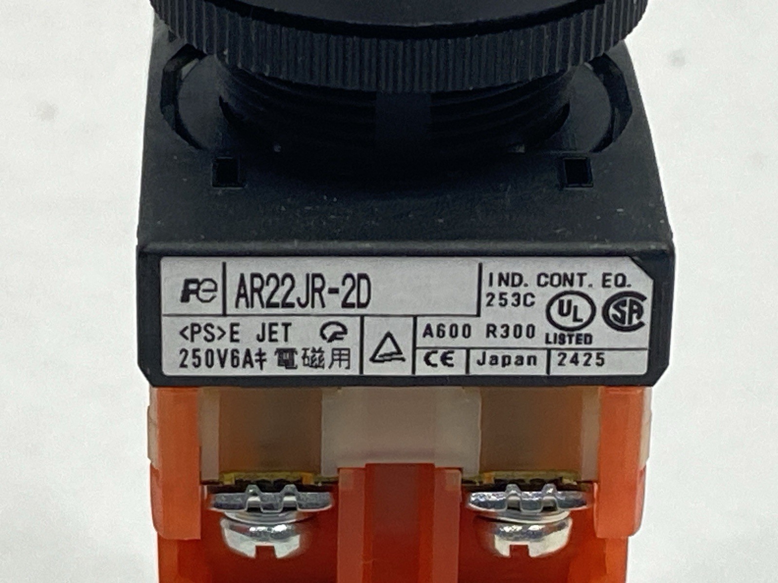 Fuji Electric AR22JR-2D33A Keyed Selector Switch