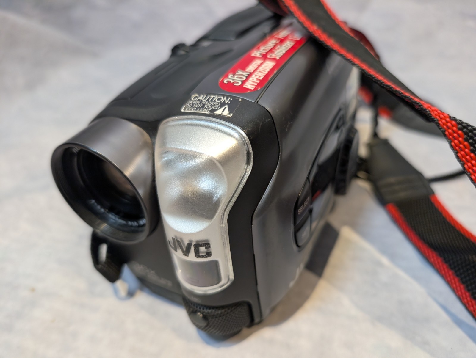 JVC Videomovie GR-AX770E Video Camcorder - UNTESTED