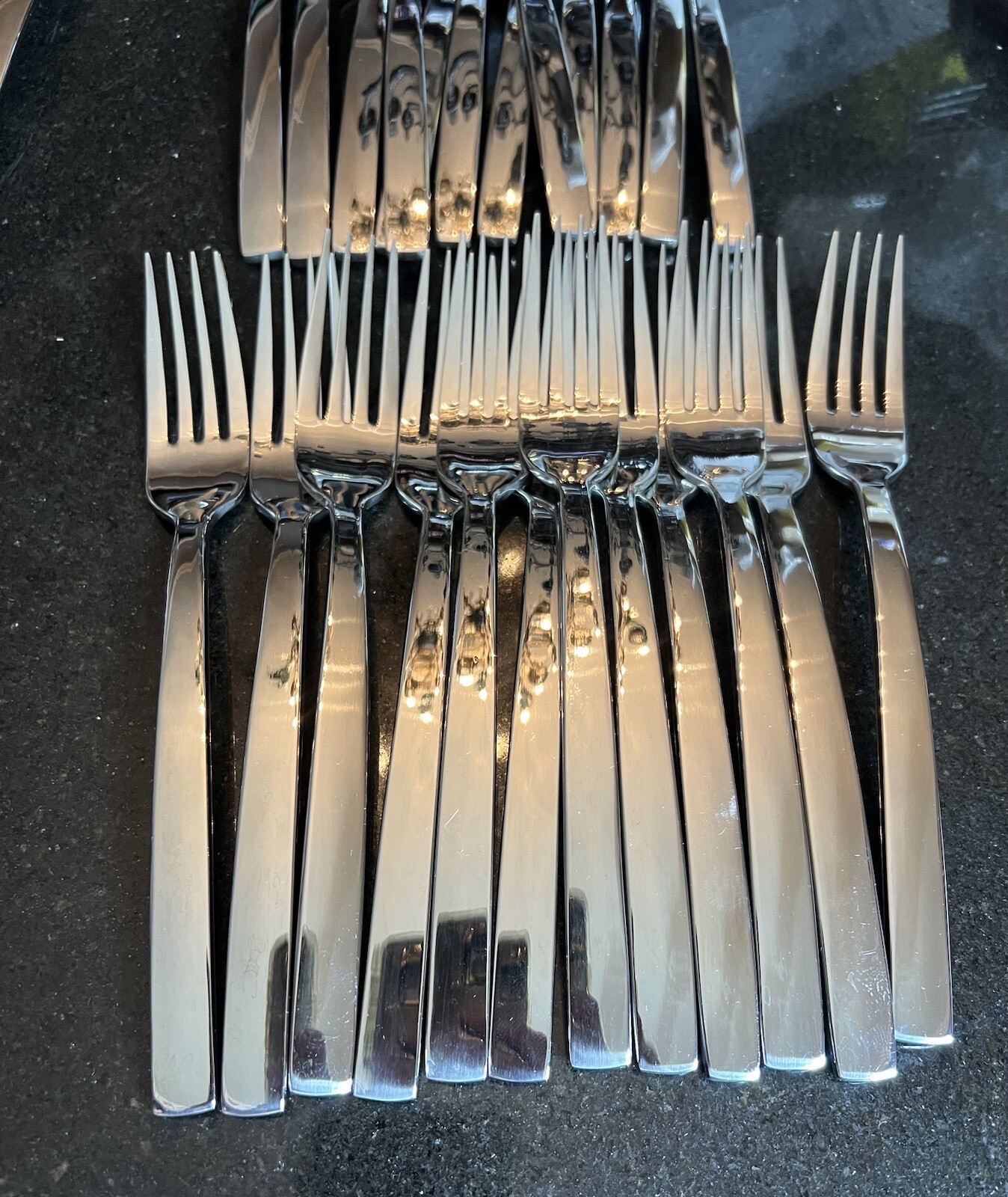 Oneida Libra T922FDNF 18/10 S/S Dinner Fork - 1 Dozen Excellent Condition
