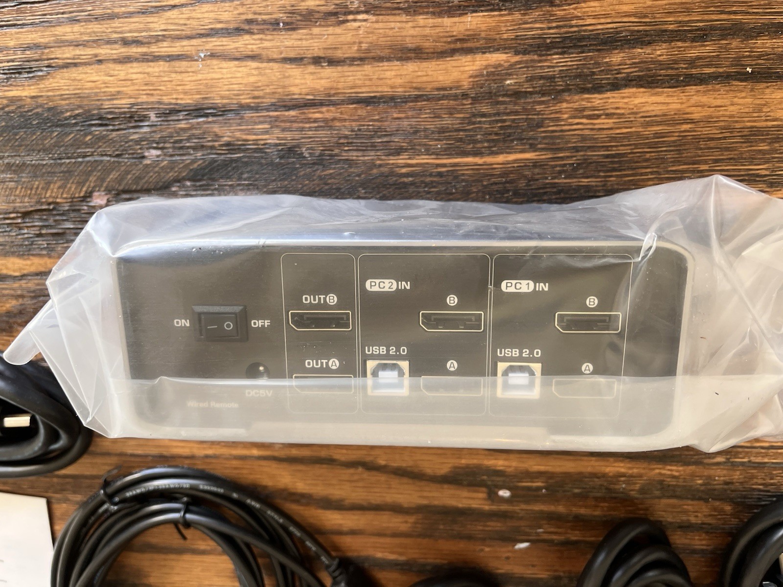 Ecolmy DP KVM Switch Model EC-322D-2 Open Box