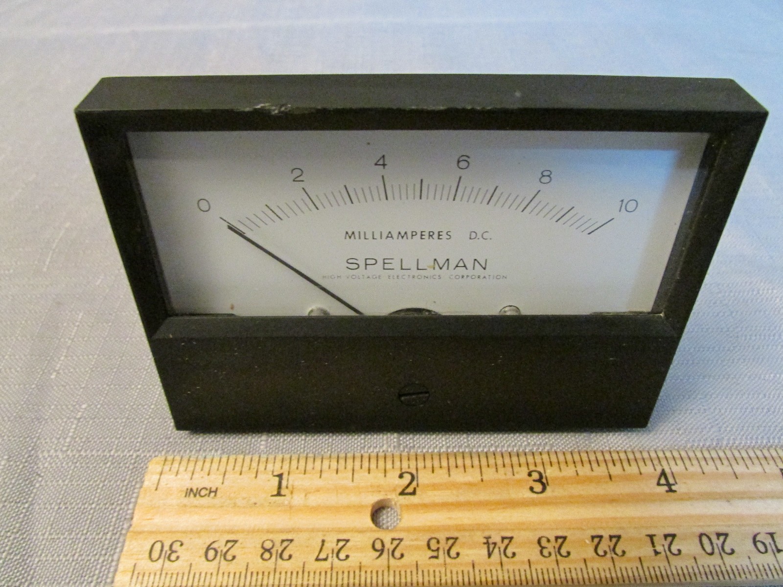 Hoyt Spellman Panel Meter 0-10mA DC  4inch X 2 3/4inch   D-794019H