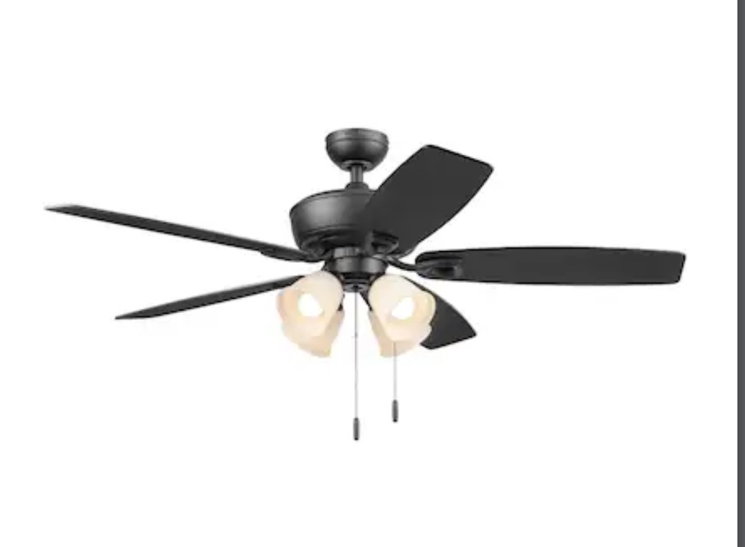 New Harbor Breeze Notus 52" 5 Blade Matte Black Ceiling Fan W/Light & Pull Chain