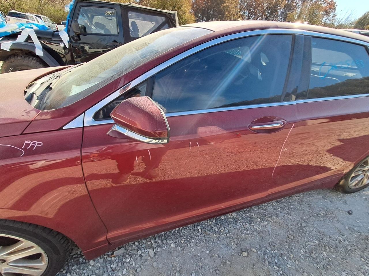 MKZ 2014 Glove Box 4874091