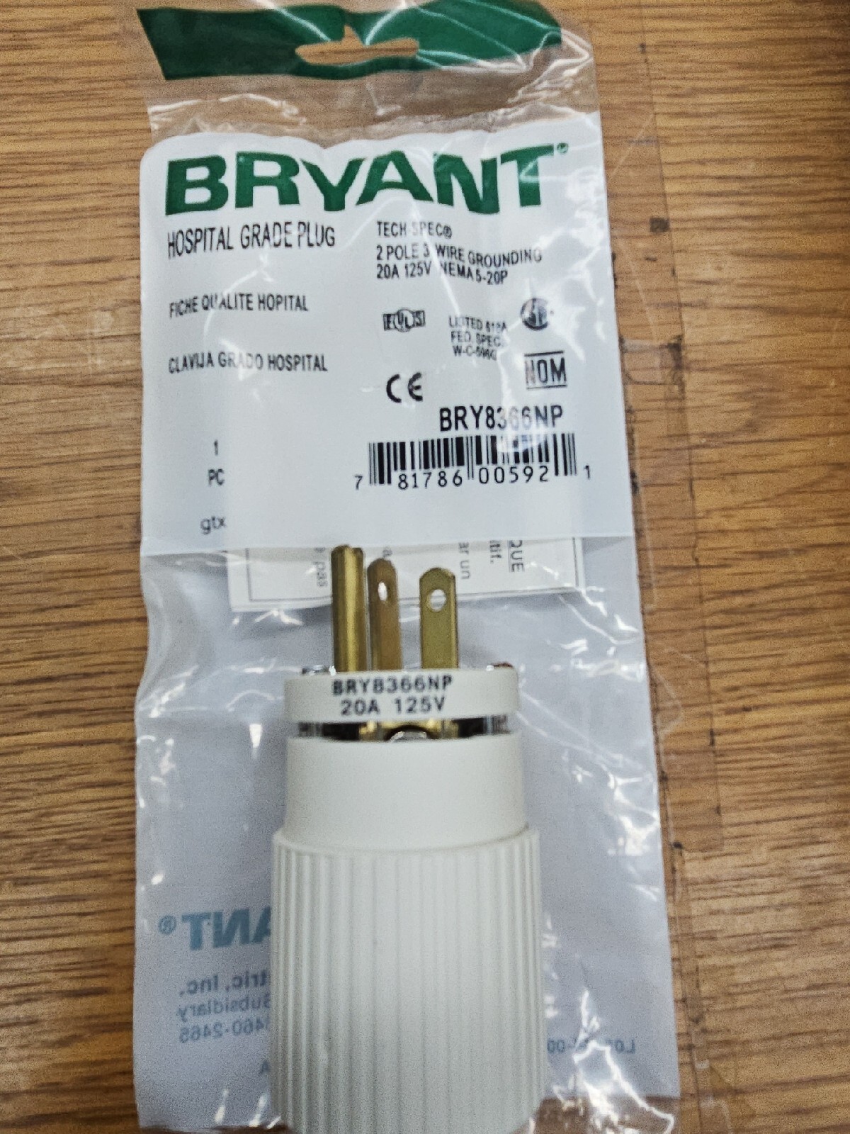 BRY8366NP 3 Wire Straight Blade Plug Hospital Grade 125Vac 20A