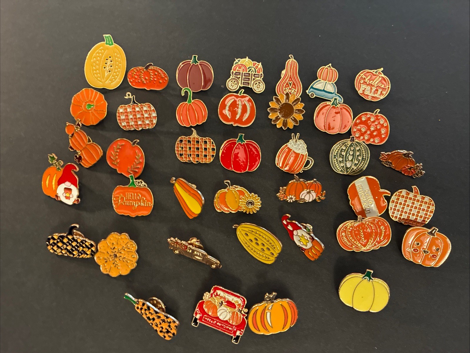 Lot Of 40 Lapel PINS, Pumpkin / Fall