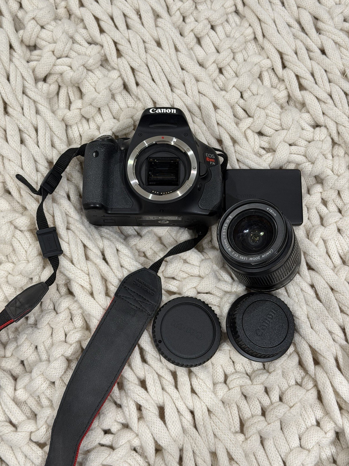 Canon EOS Rebel T3I Complete Kit, 18-55 IS II Kit Full HD 1080