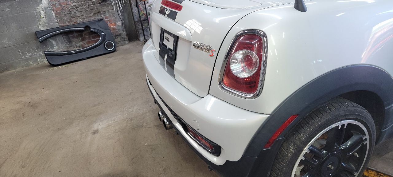 15 Mini Cooper Convertible Chassis ECM Communication Telematics