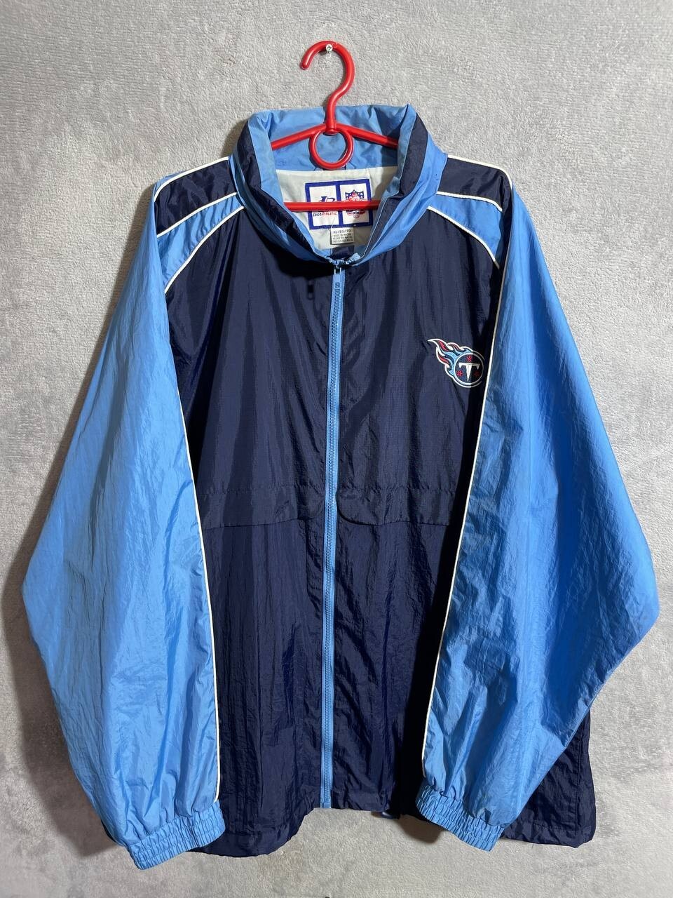 Tennesse Titans Logo Athletic Vintage NFL Football Jacket Hood 90s Mens Size XL
