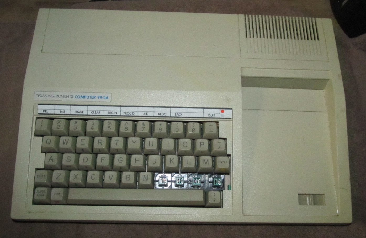 Vintage Texas Instruments 99/4A Computer