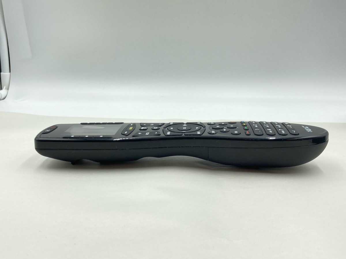 URC TRC-820 Universal Remote (EL1098761)