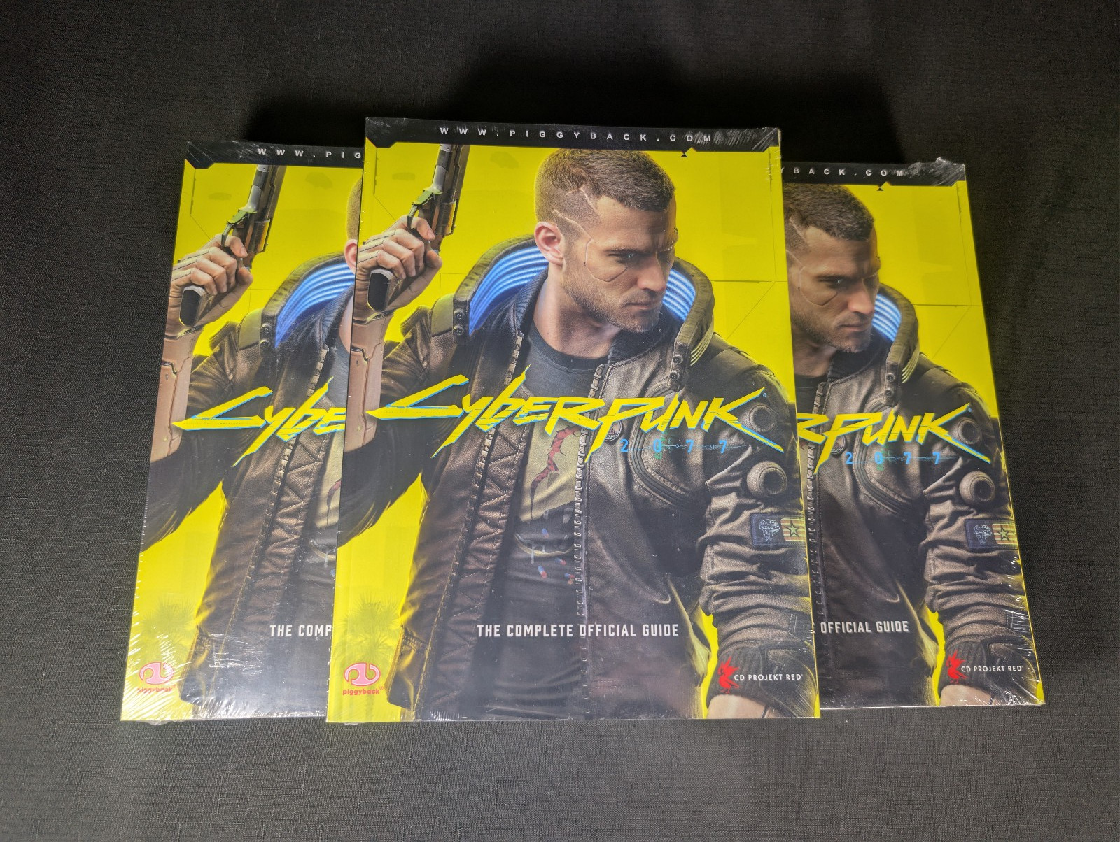 Cyberpunk 2077: The Complete Official Guide Soft Cover Sealed