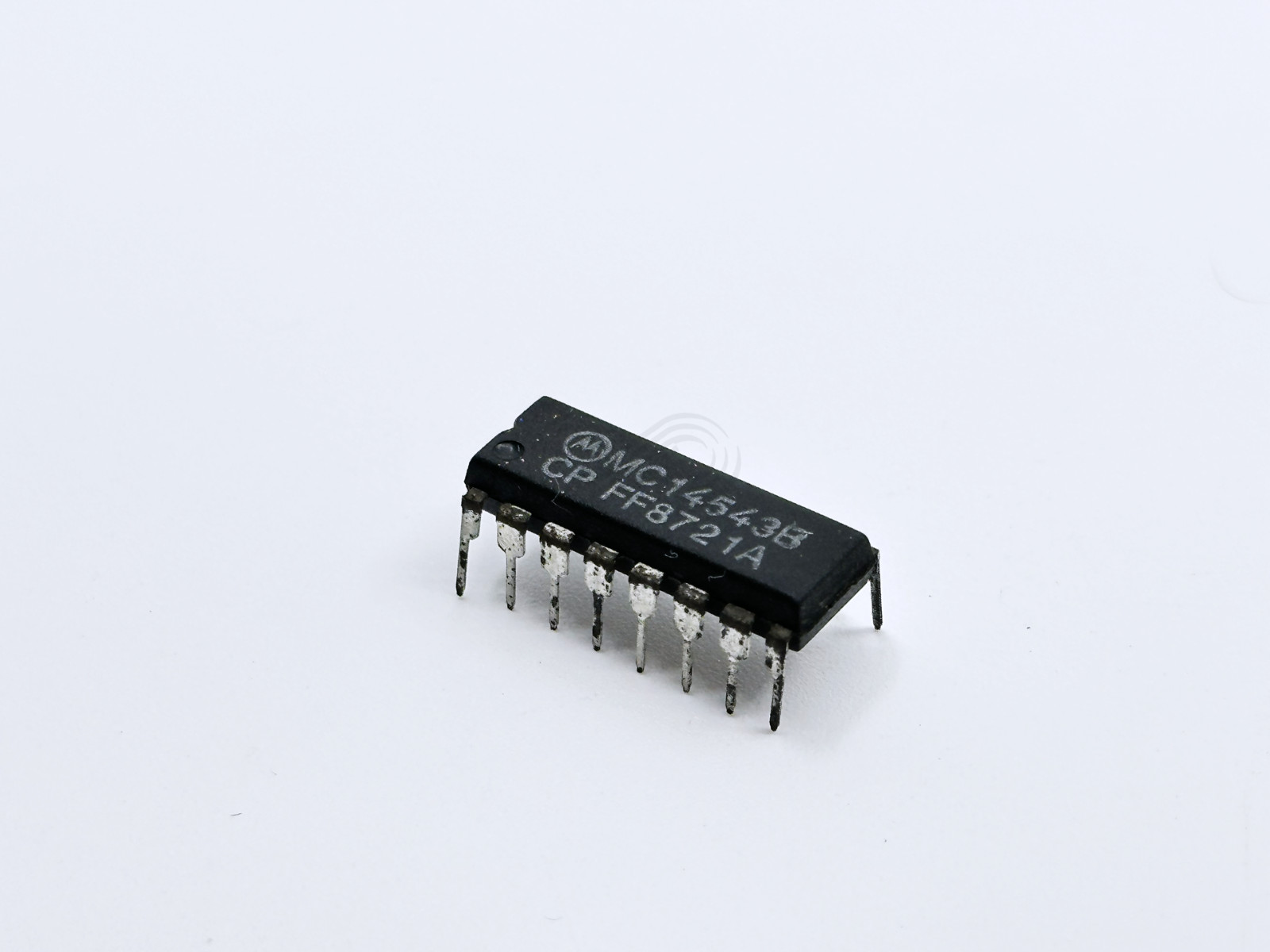 MC14543BCP Motorola BCD to 7-Segment Latch Decoder Driver for LCD CMOS DIP-16