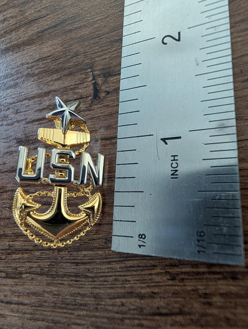 SENIOR CHIEF PETTY OFFICER BASIC CPO E-8 US NAVY (~1-1/4") Military Pin (b9)
