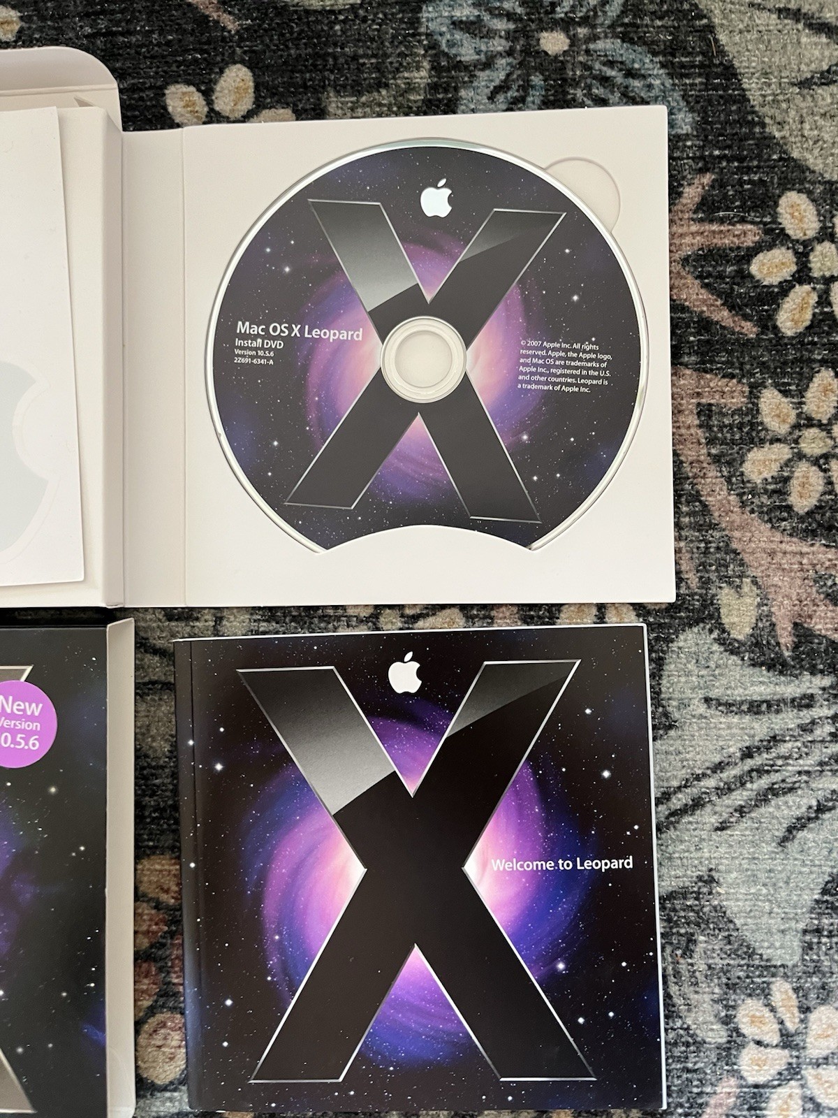 Apple Mac OS X Leopard Version 10.5.6 MC094Z/A Operating System