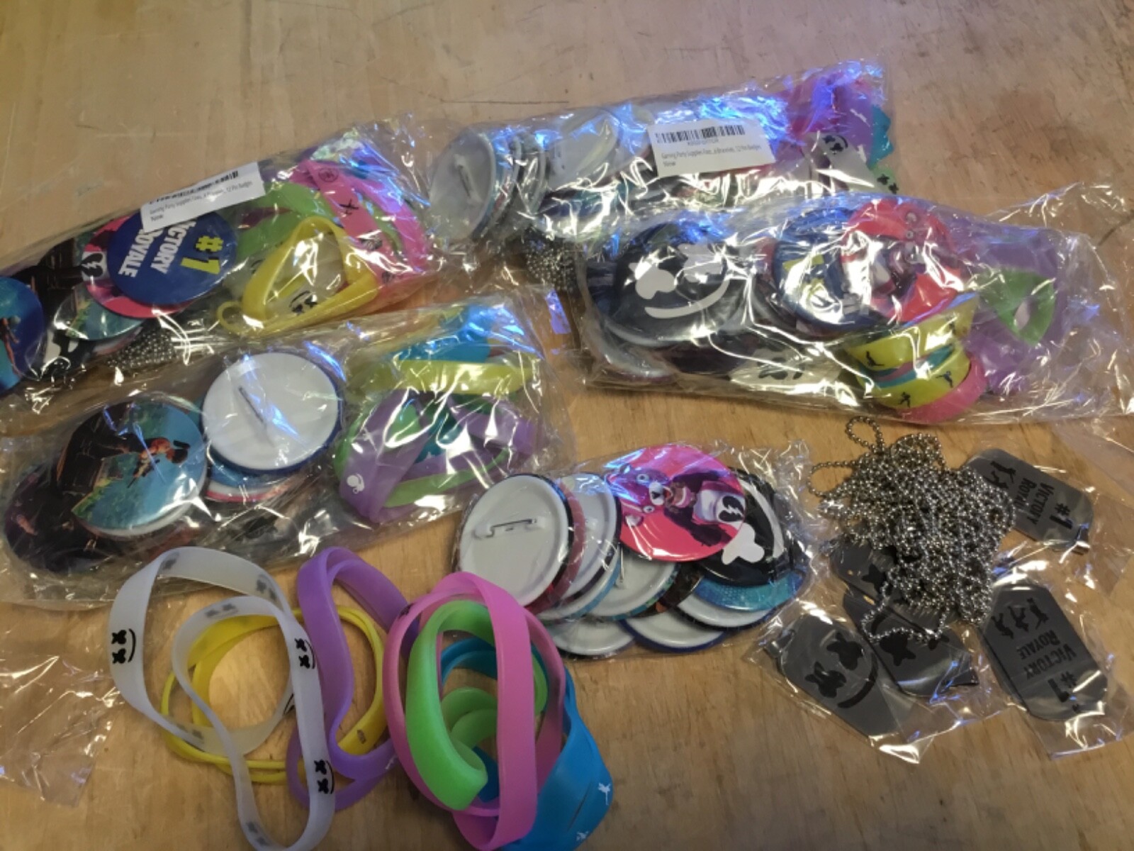Kids Party Favors, Novelty Jewelry bracelets chains, buttons Bulk Lot 150 pieces