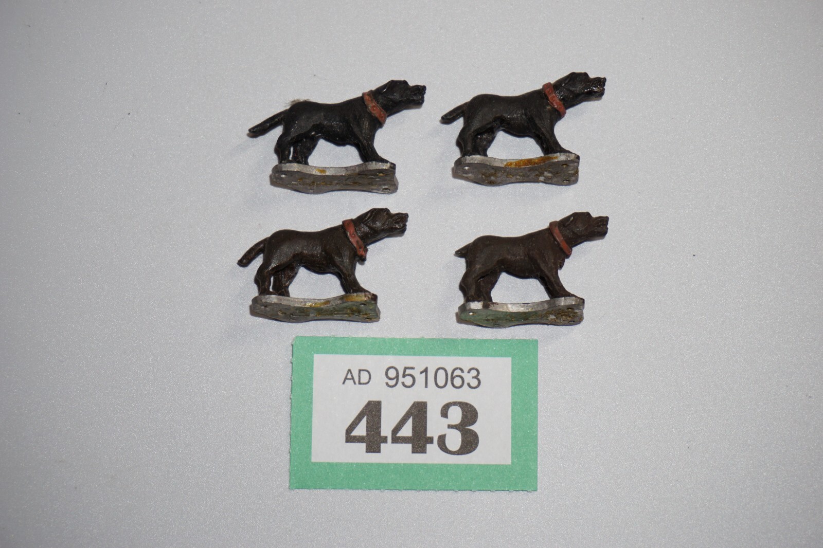Ral Partha / Grenadier Dogs / Hounds x 4 - Metal
