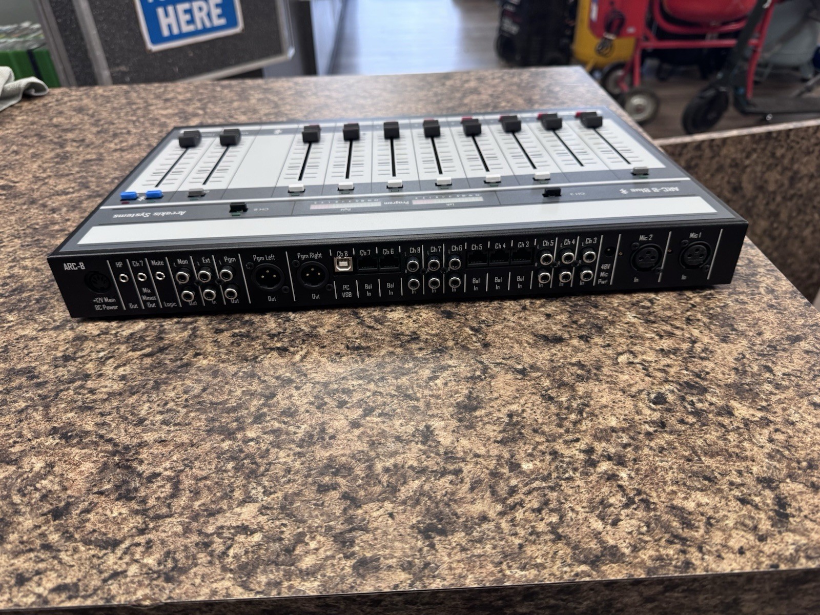 Arrakis Systems ARC-8-Blue Broadcast Mixer/Console with Bluetooth