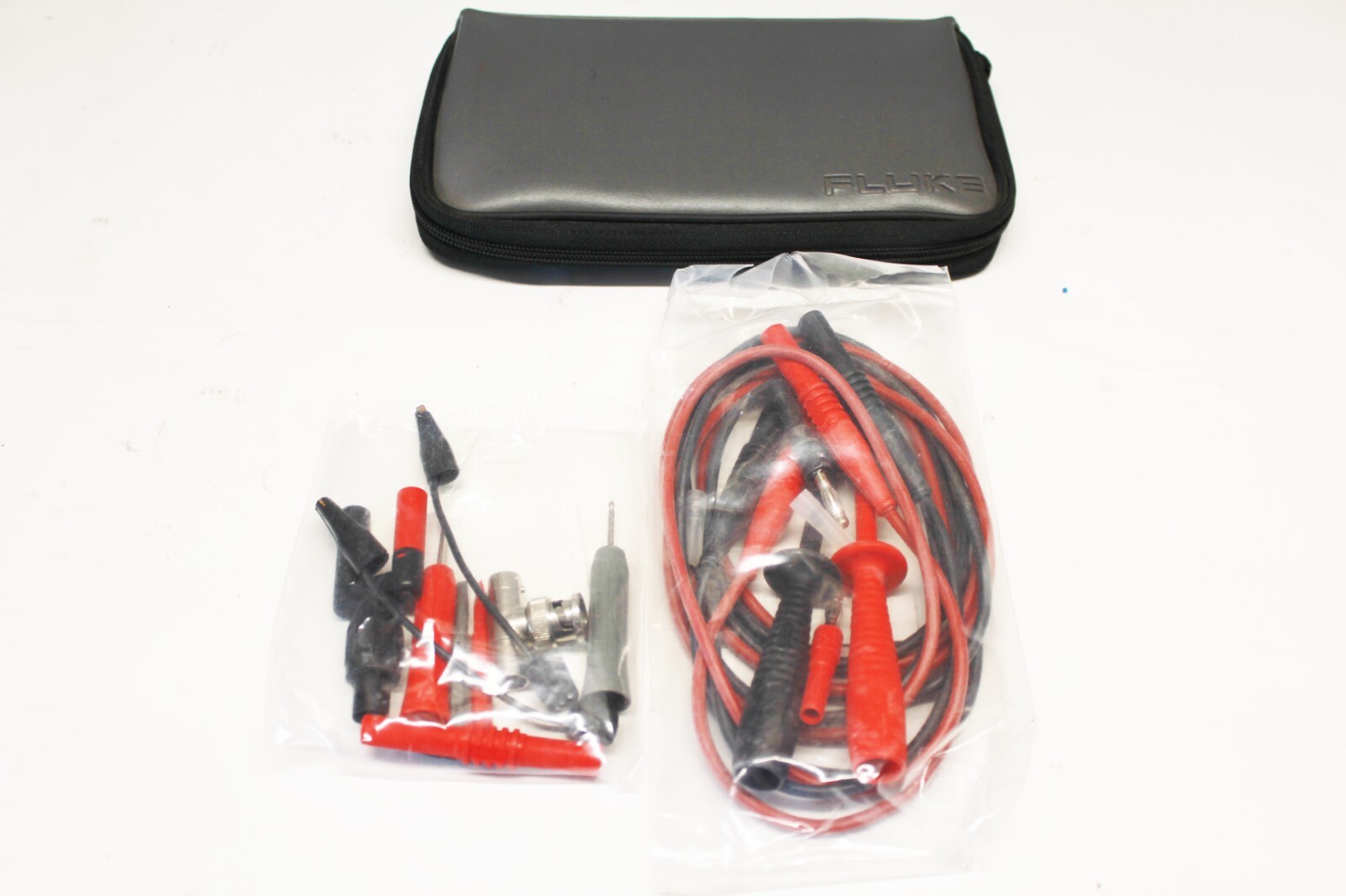 Fluke / Philips test leads and test pin set PM 9266/041 9447 092 66041  (4842)