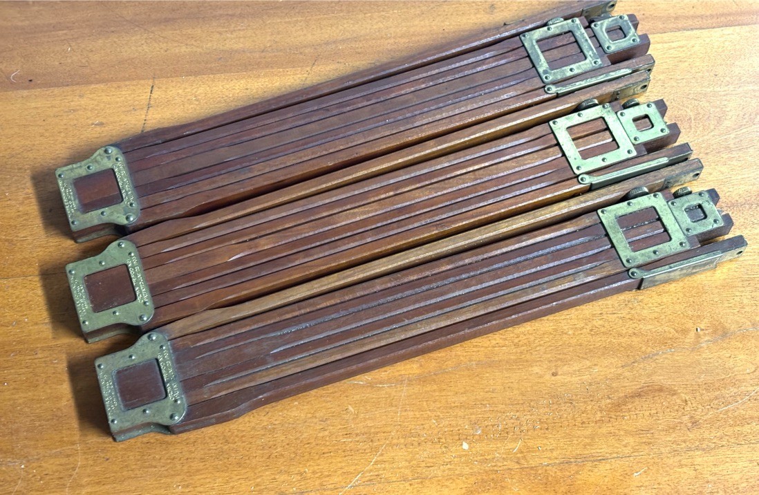Antiq. 1903 Eastman Kodak Folmer Schwing CROWN TRIPOD No 1 Wood & Brass LEGS 53"