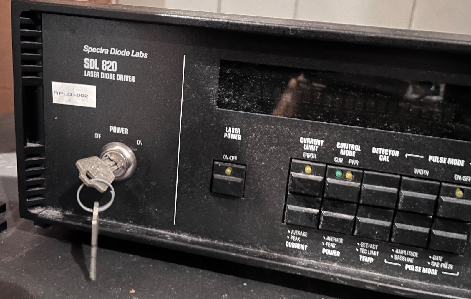 Pre-Owned Spectra Diode Labs SDL 820 Laser Diode Driver SDL820
