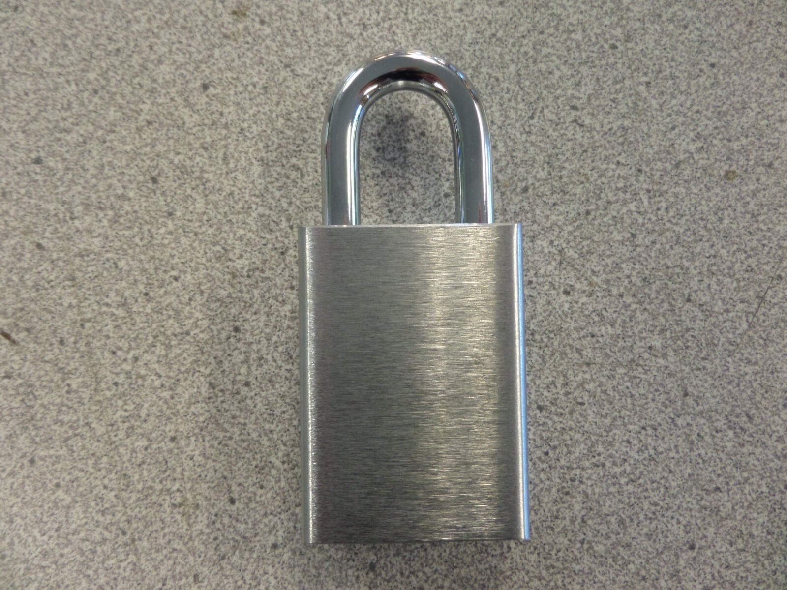 GMS LFICP1751 SCHLAGE LARGE FORMAT IC CORE STEEL PADLOCK