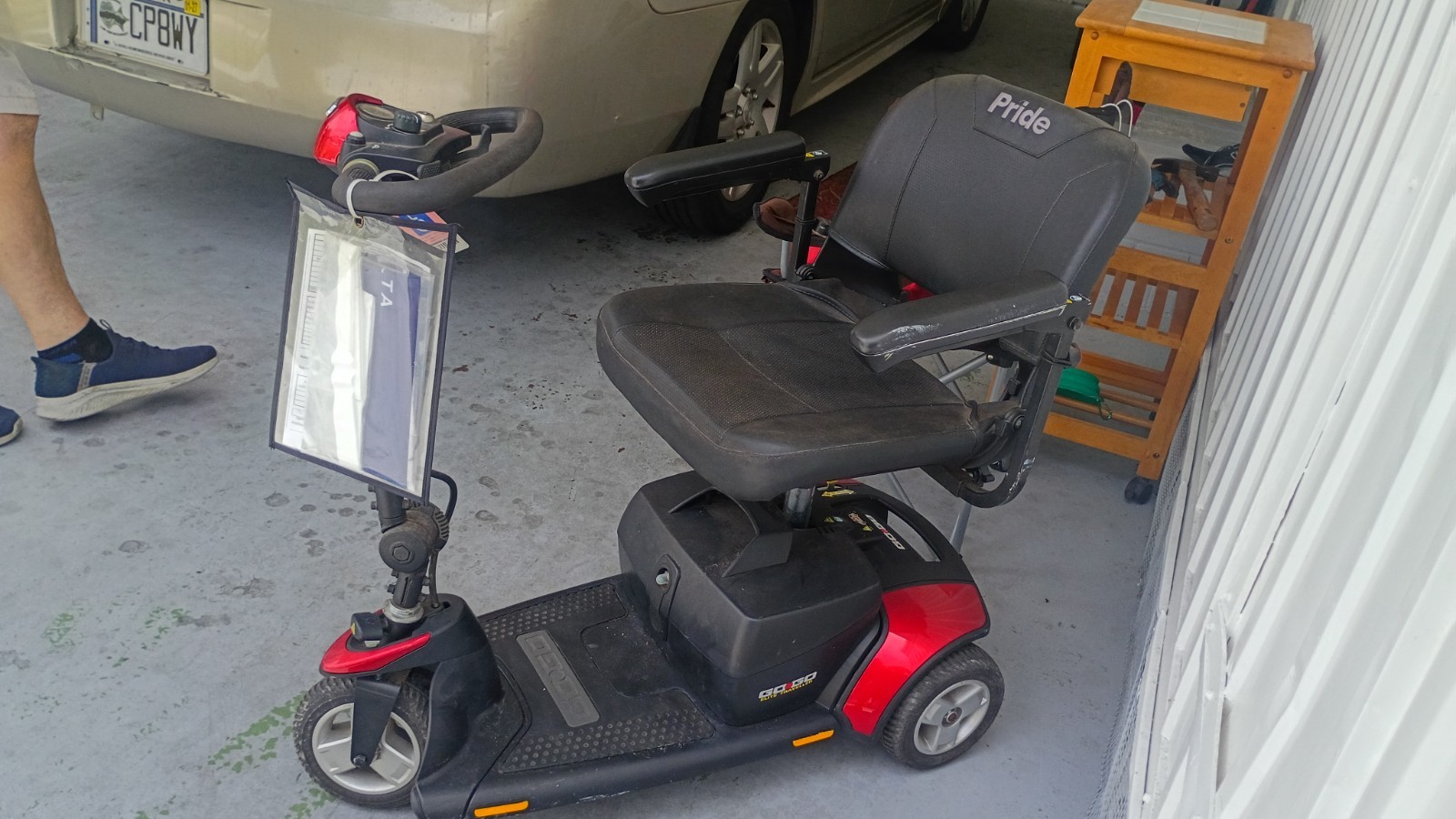 Pride Mobility Go-Go Elite Traveller 3-Wheel Mobility Scooter - Red. Barely used