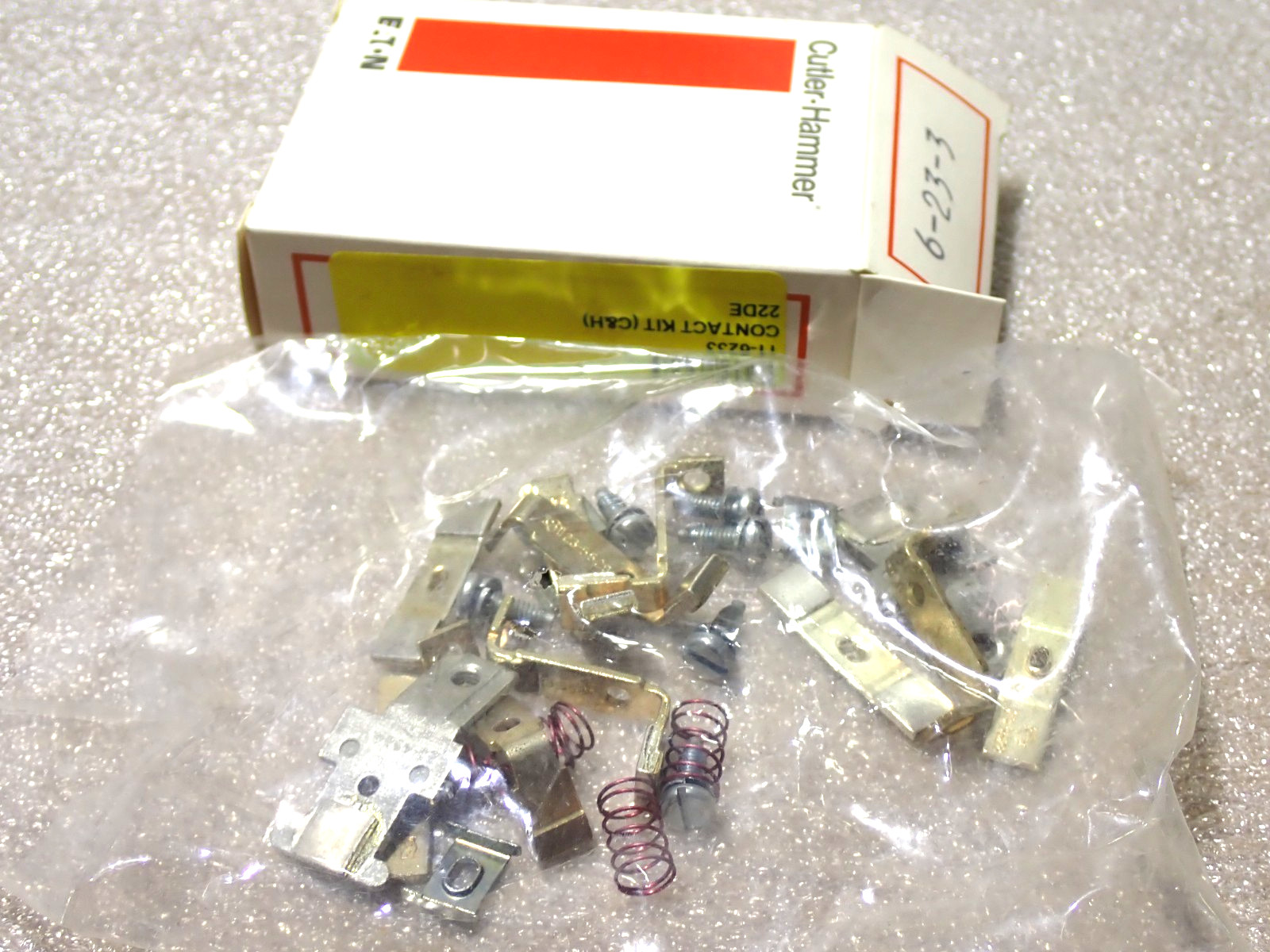6-36-2 Cutler-Hammer EATON Contact Kit NEW