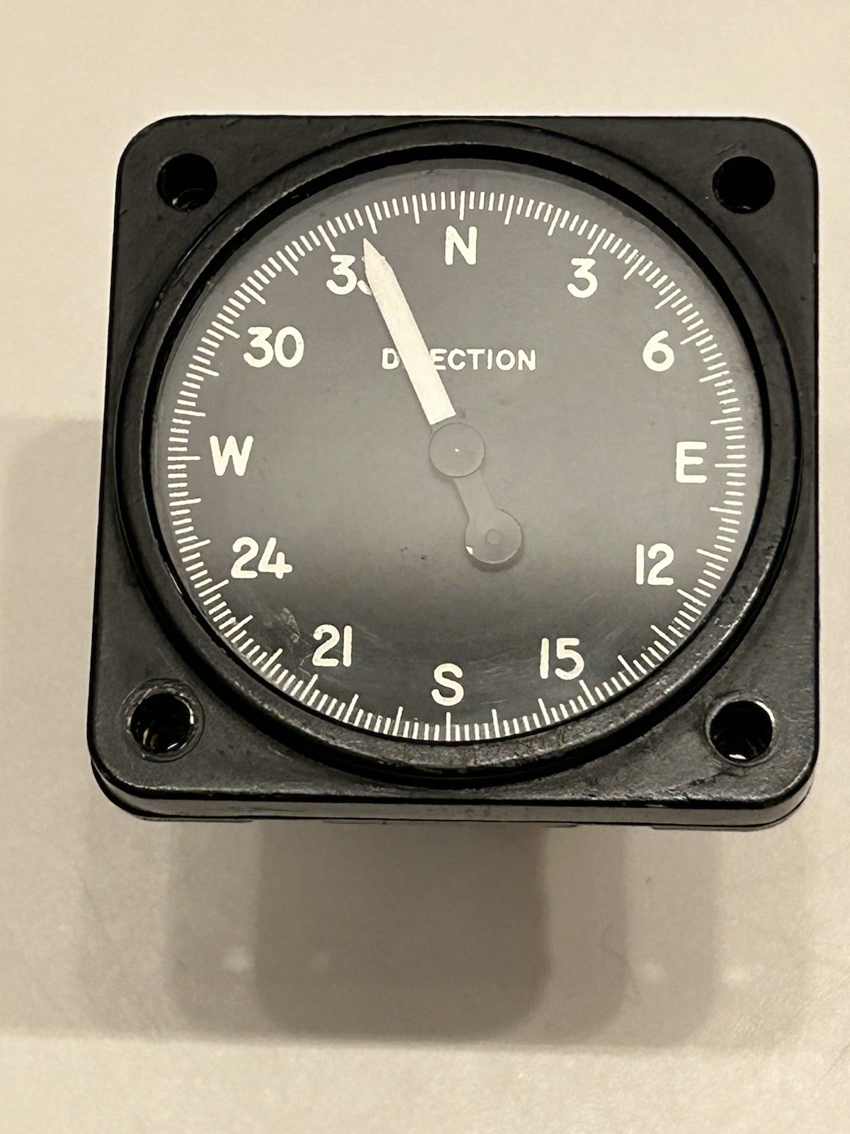 VINTAGE REMOTE INDICATING COMPASS DIRECTION - AIRCRAFT INSTRUMENT - UNTESTED