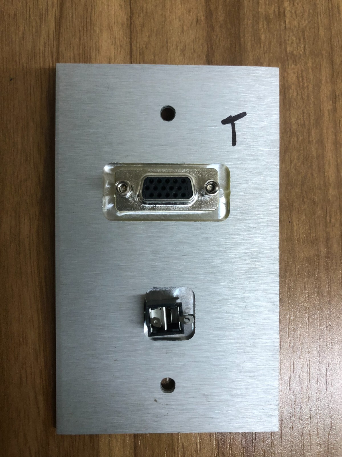 BTX Custom Computer and Audio Wallplate