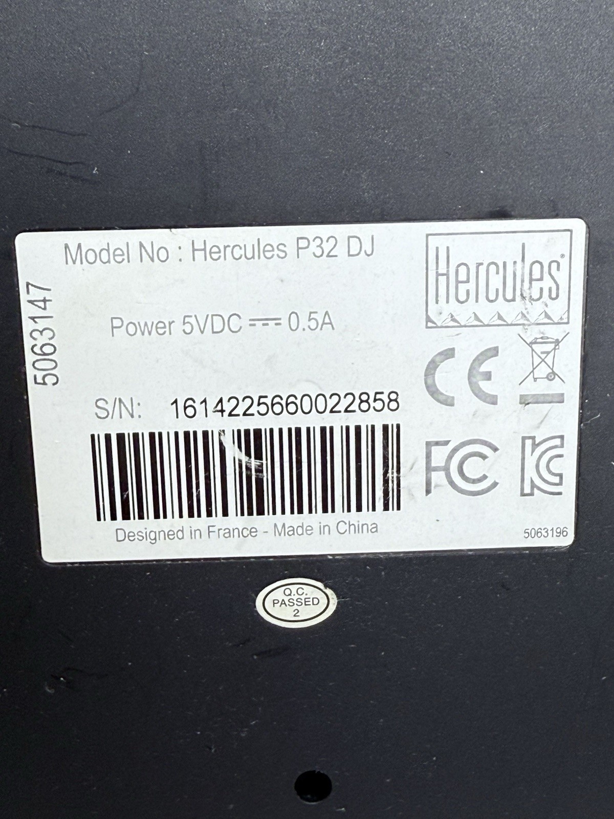 Hercules P32 Advanced DJ Controller DJCONTROL-P32 Performance Pads USB Mixer