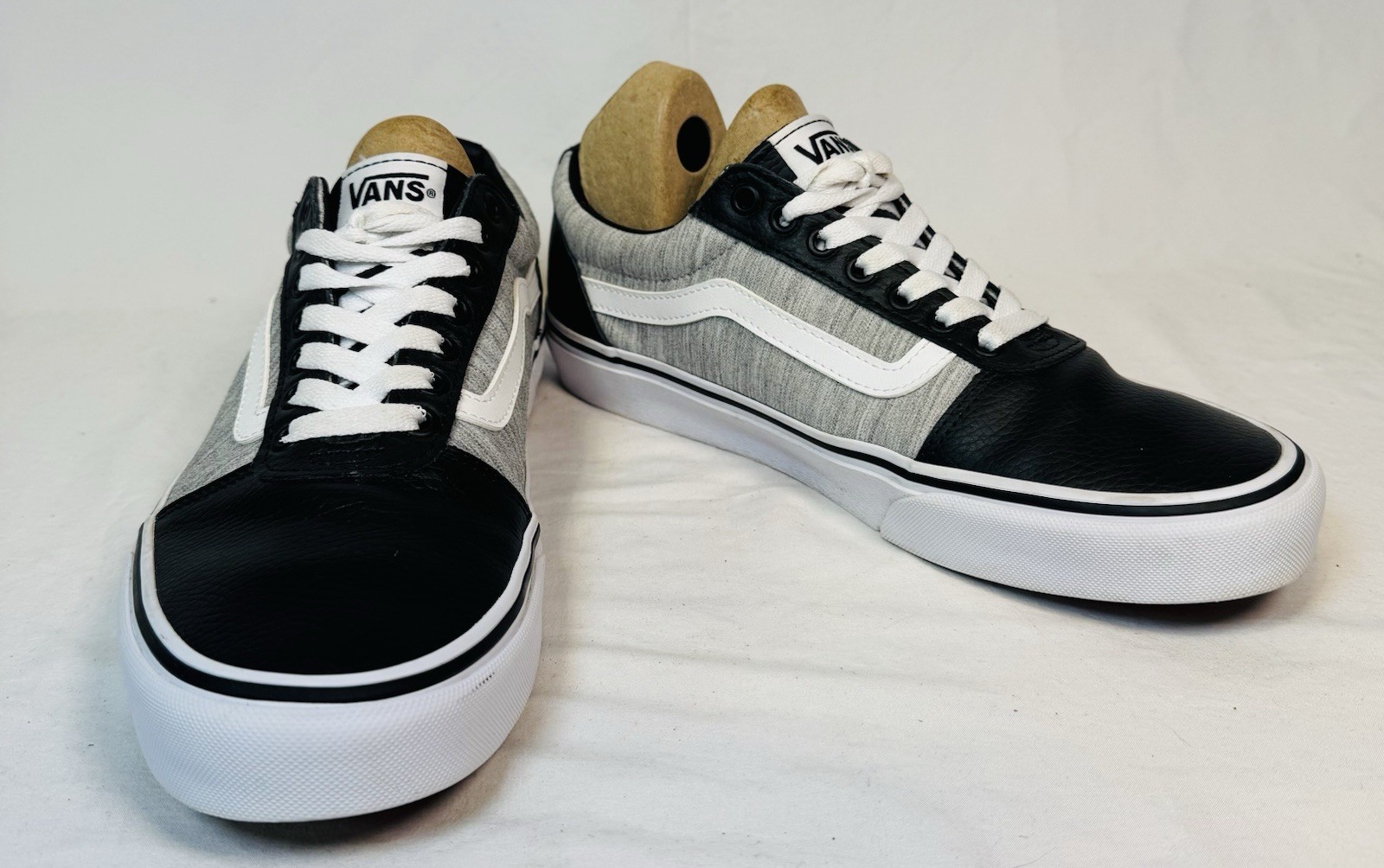 Vans Ward Sneaker Men's shoes size 10 -EUC