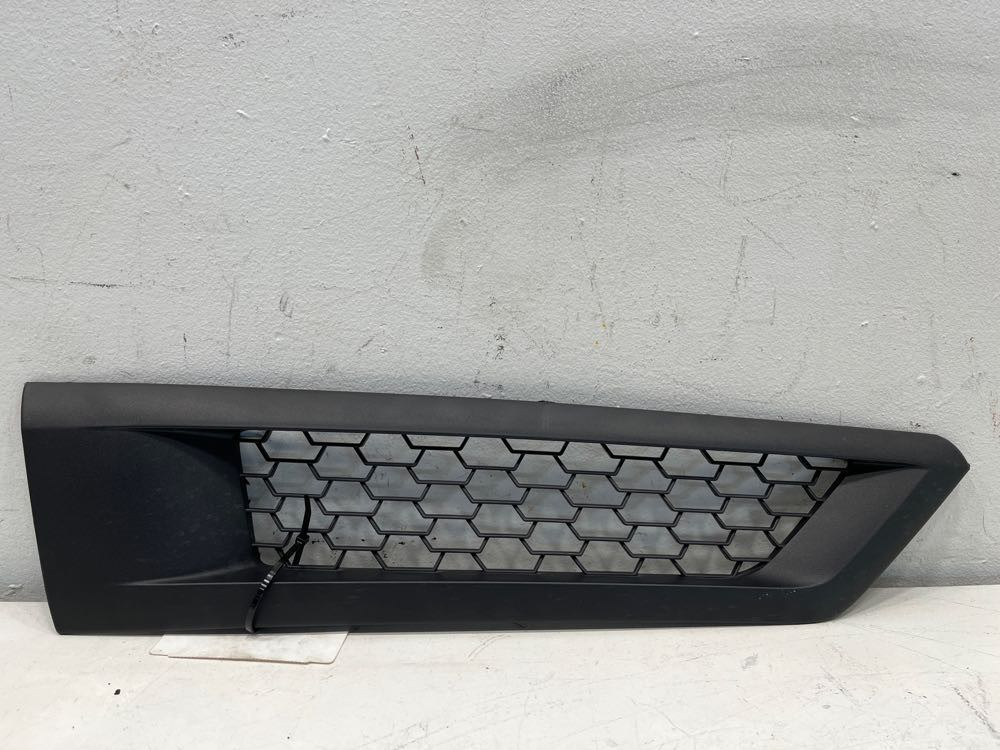 2020 Freightliner Cascadia Hood Side Vent A1721071003 (761-10258)