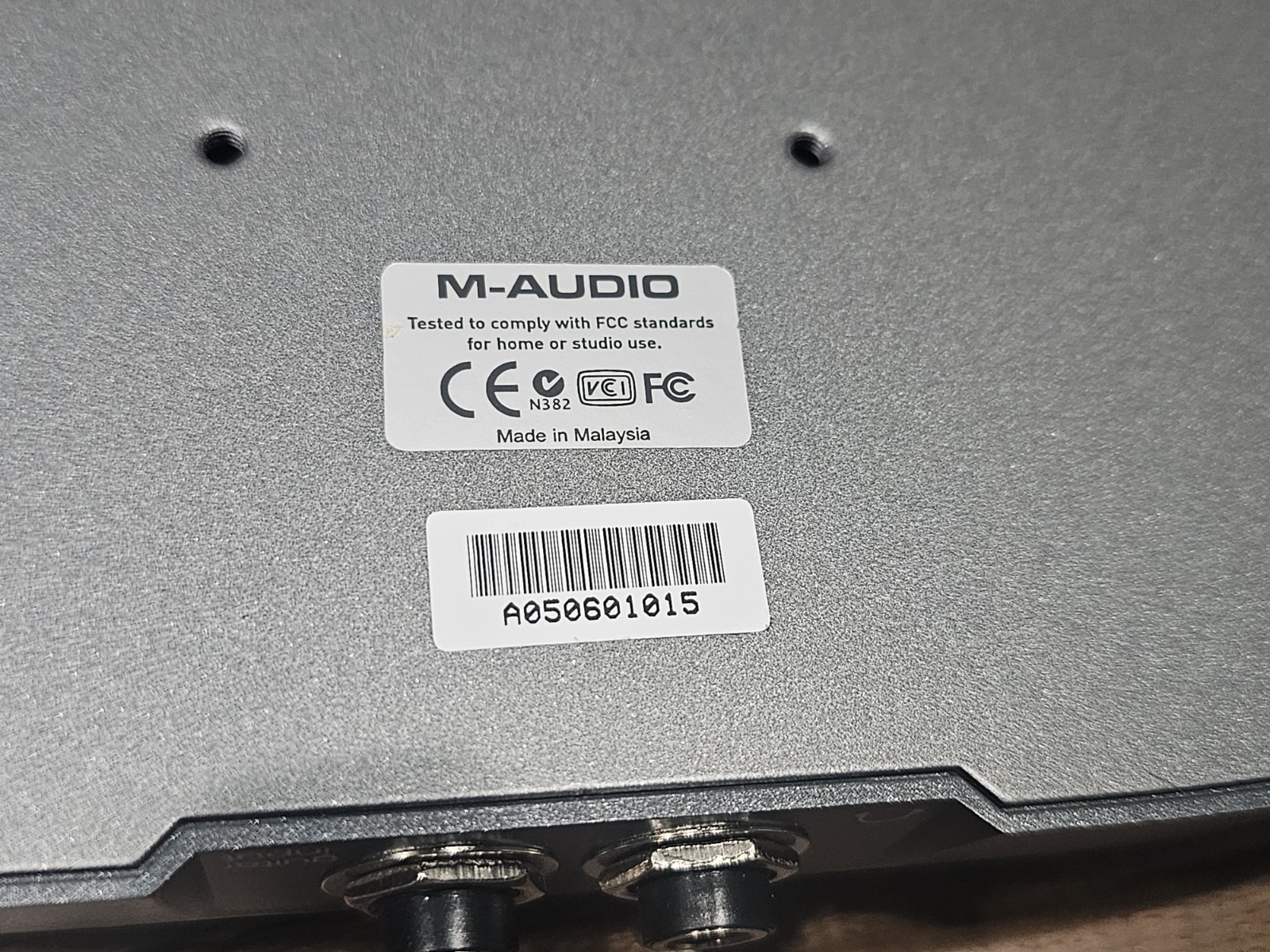 M-Audio Black Box Guitar Multi-Effect Processor/Interface + Pedal Board