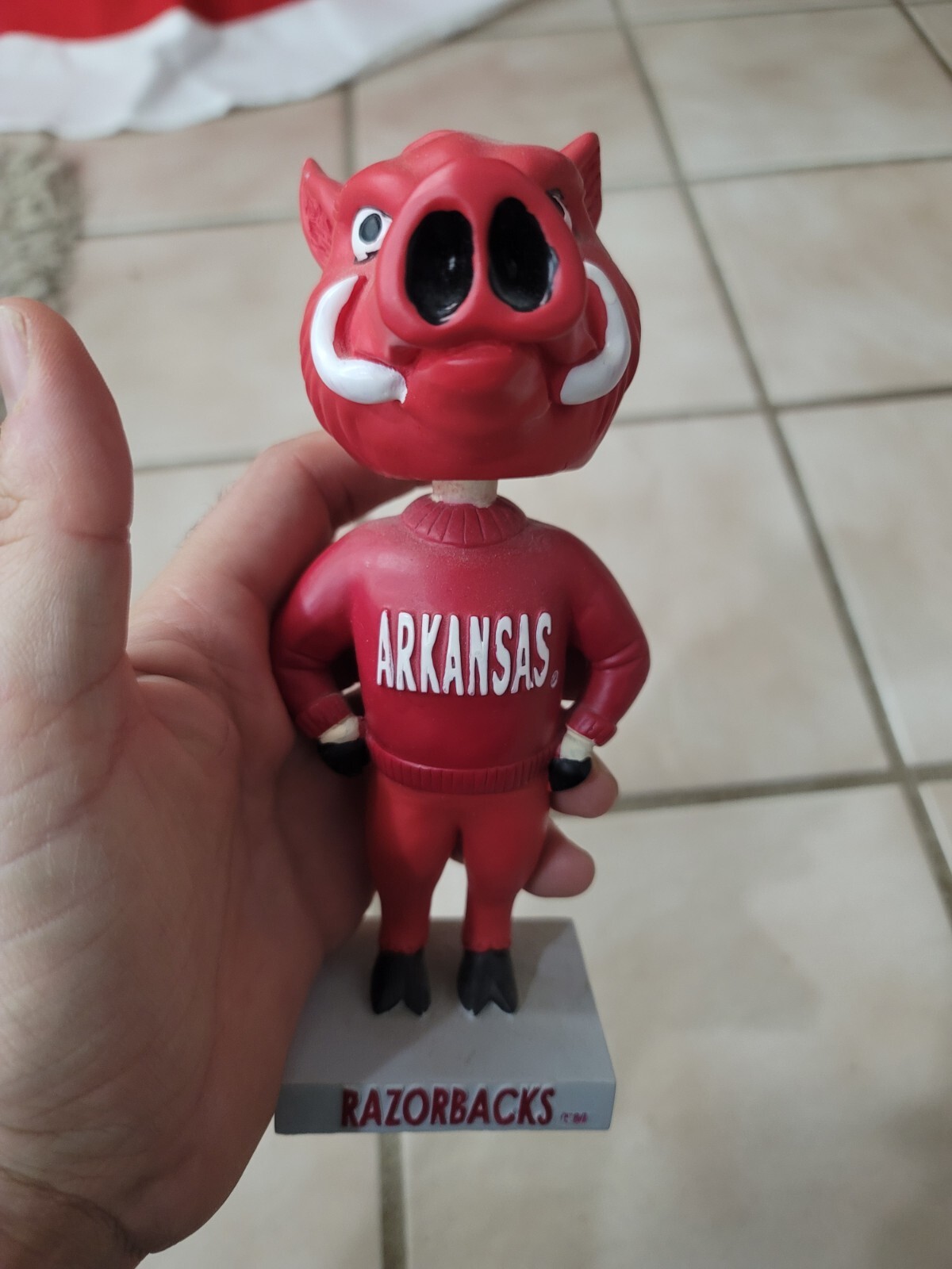 Rare Big Red Arkansas Razorbacks Bobblehead Red Sweater Nice See Pics *24