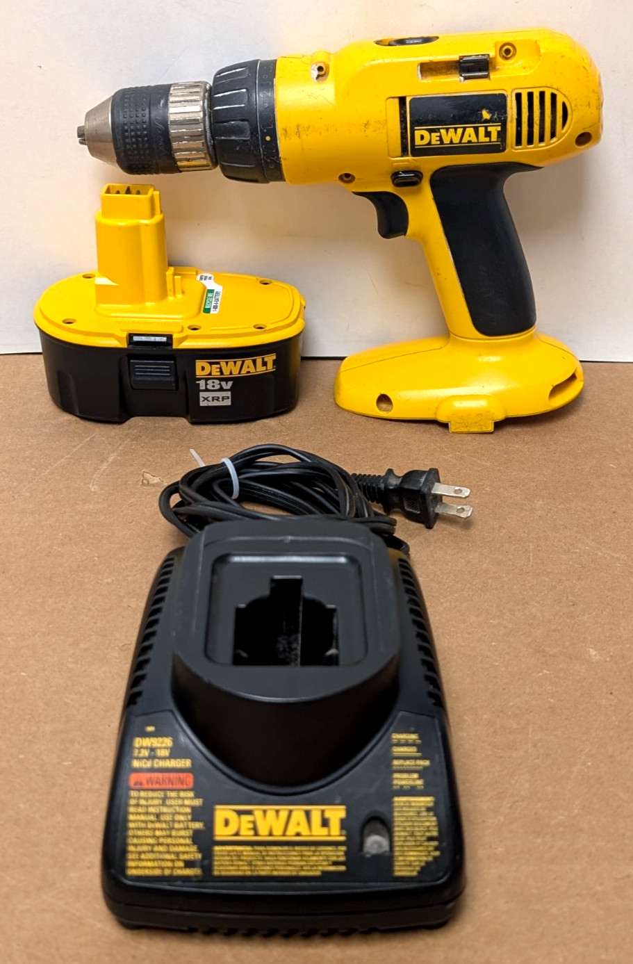 Dewalt DW995 1/2" Cordless Adjustable Clutch Drill/Driver W/ Battery & Charger