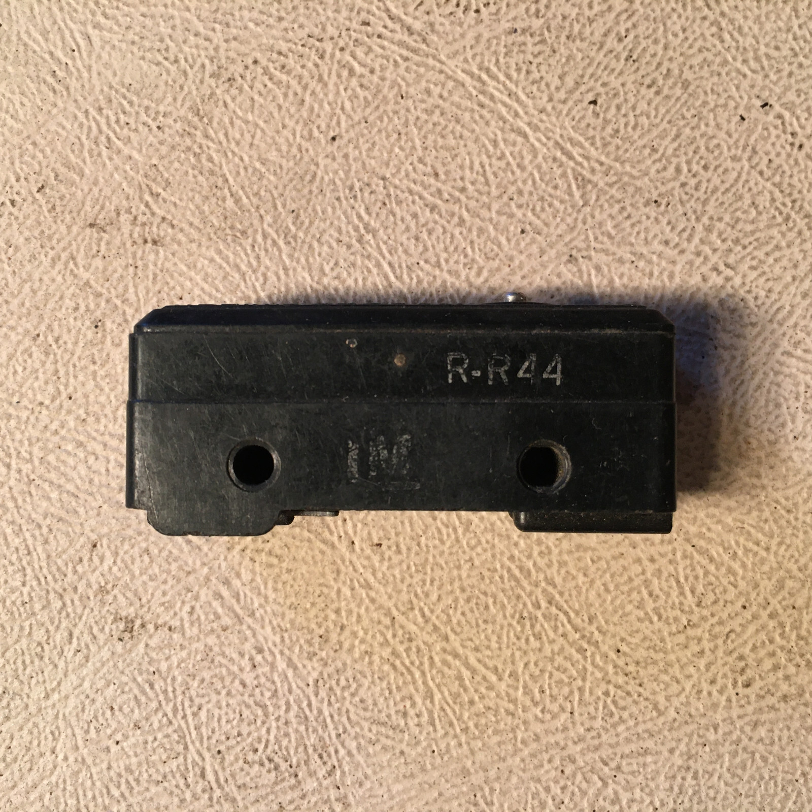 Und. Lab Microswitch BZ-2RL2-A2 , NOS