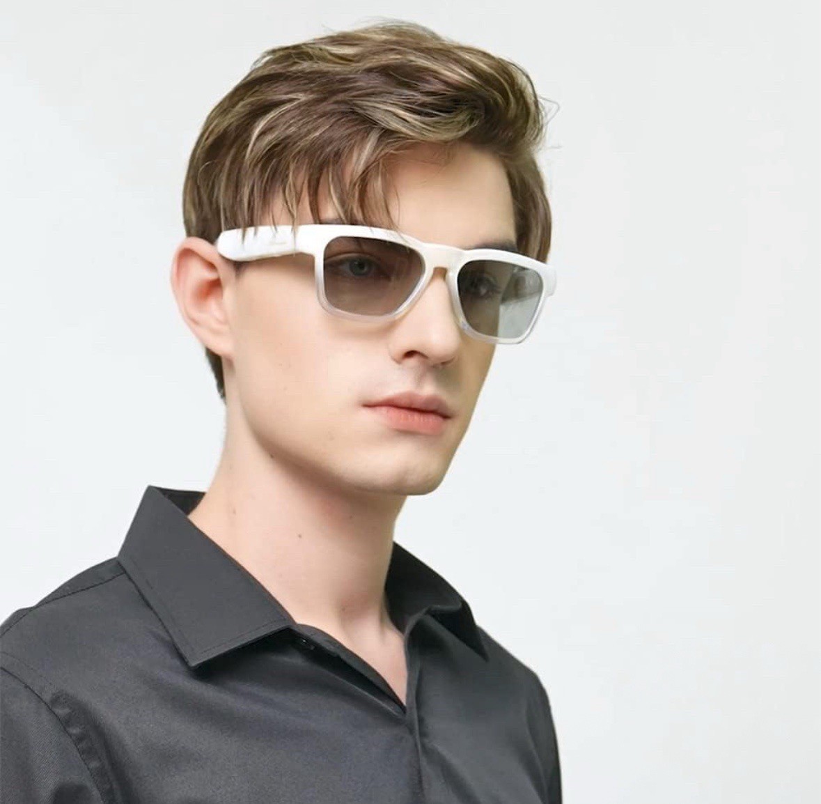 OhO Smart Glasses,Polarized Sunglasses w/Bluetooth Speaker, White Transitional