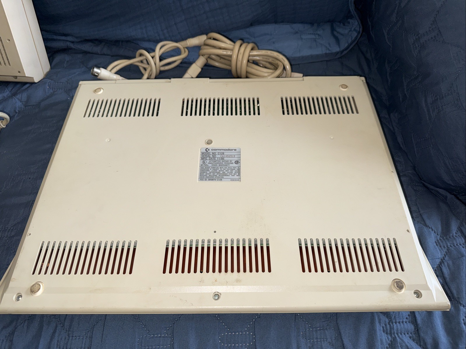 Commodore 128 Computer and 1571 Disk Drive Bundle W/ Original Cables P/R