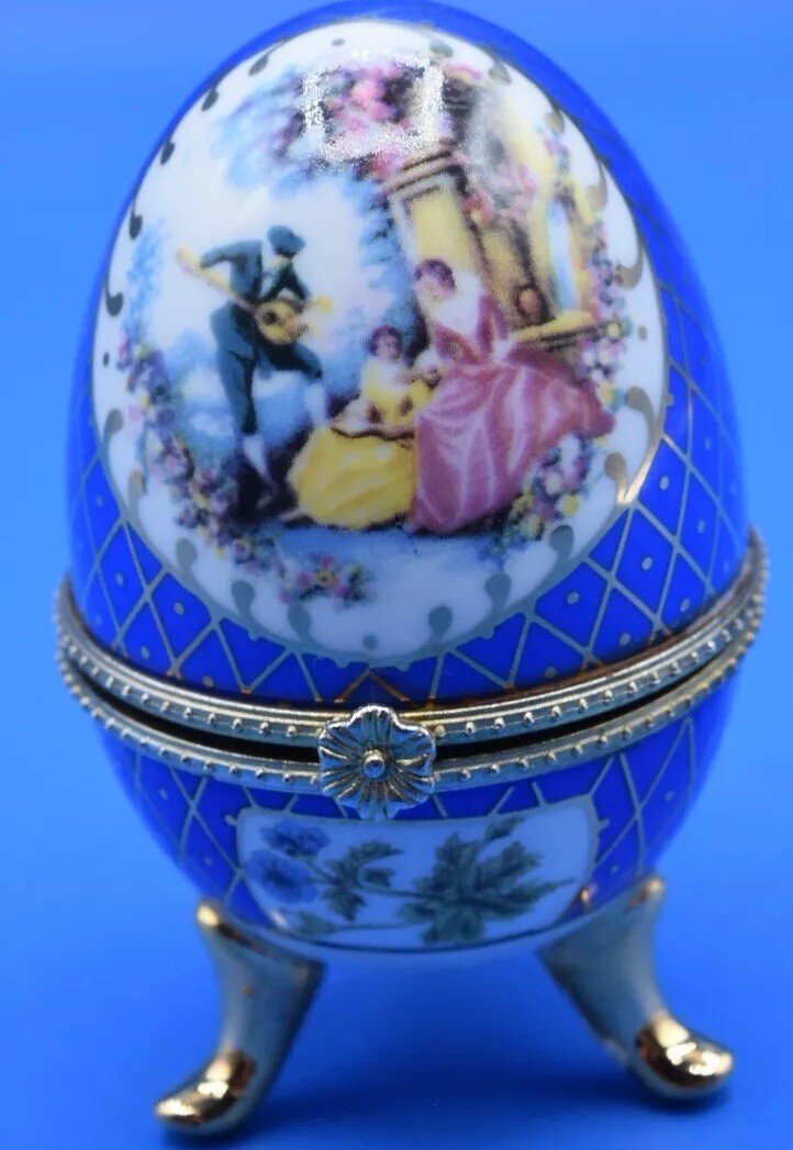Trinket Egg Blue Courting Scenes-Great Condition