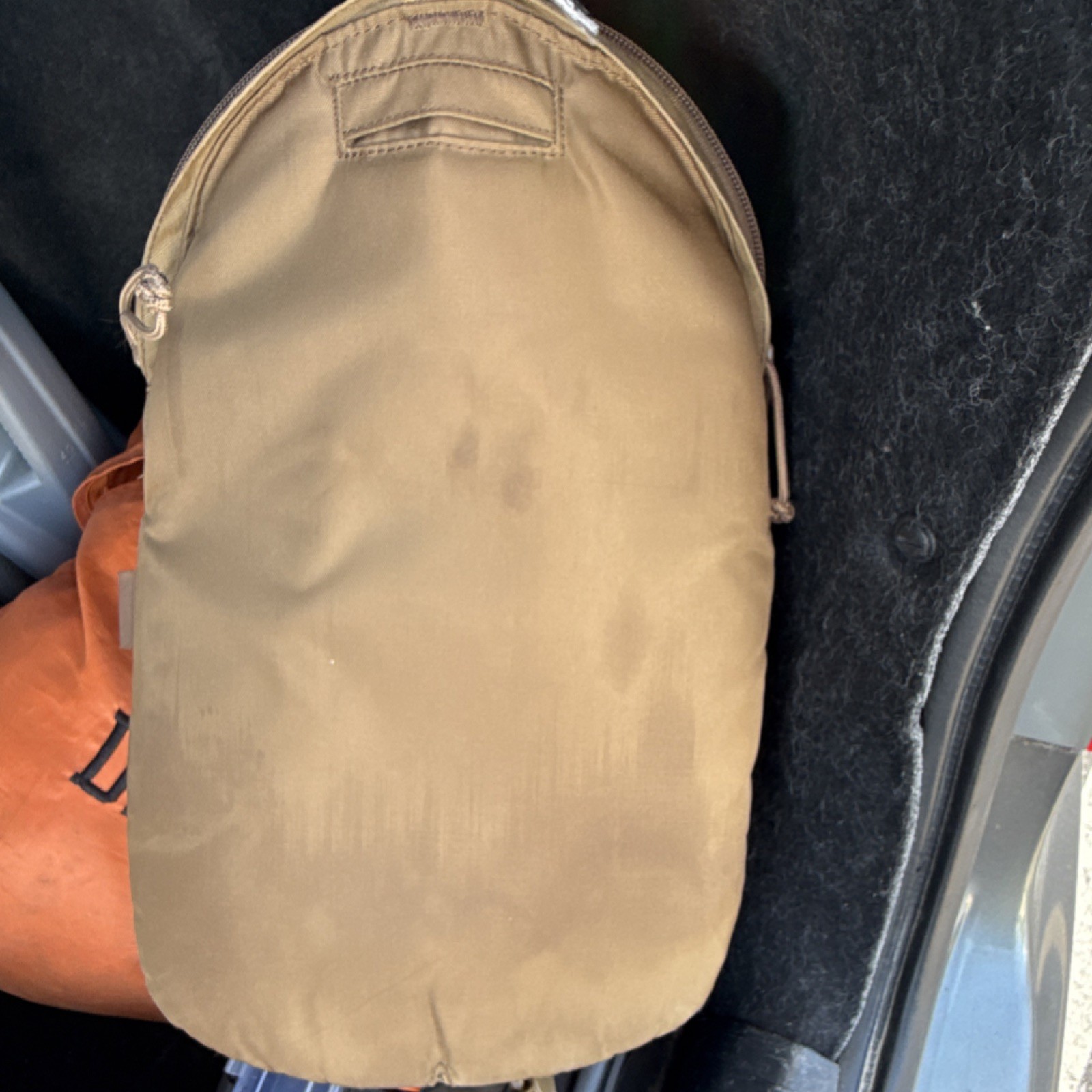 CamelBak Maximum Gear 3L Hydration Pack Tan Nylon Adjustable Straps Hiking